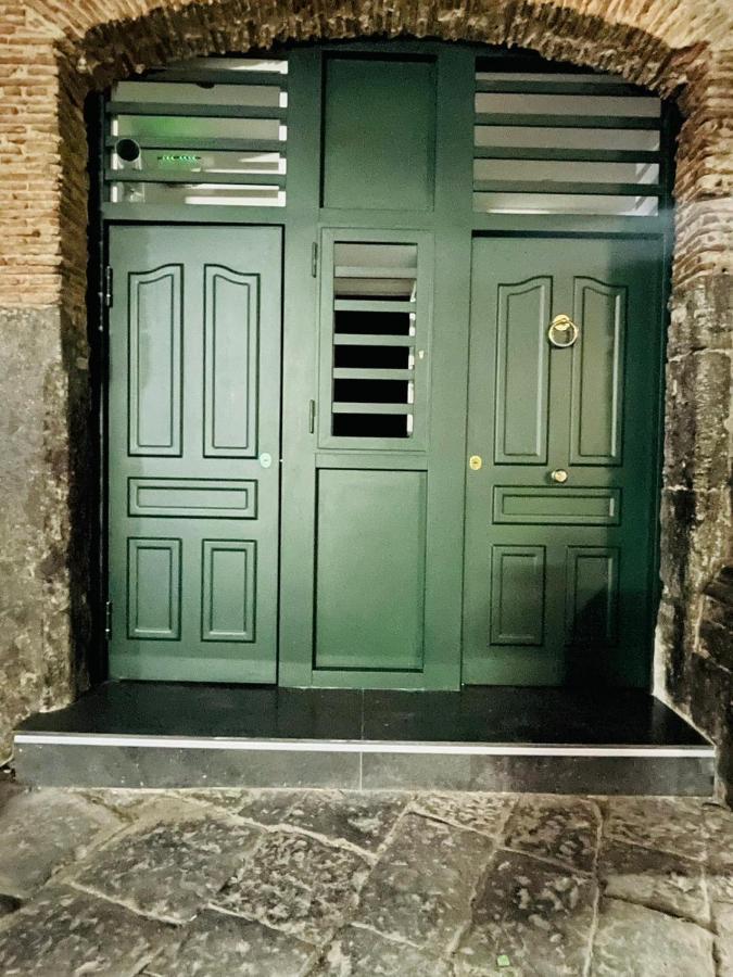 Alex Mary Home Nápoly Kültér fotó