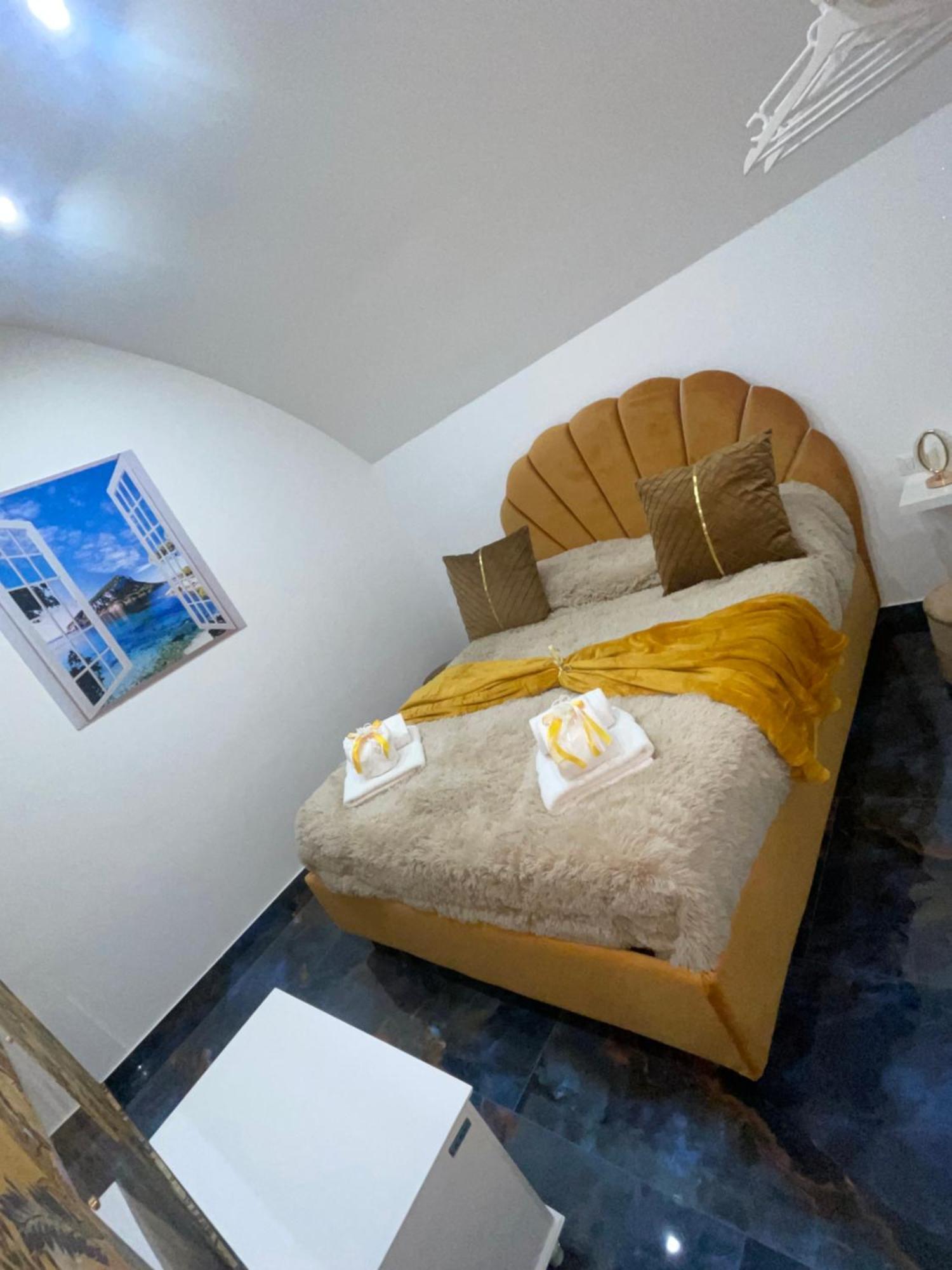 Alex Mary Home Nápoly Kültér fotó